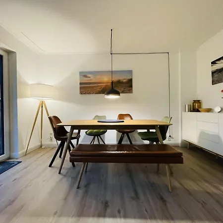 Schraeggeest-4a Apartment